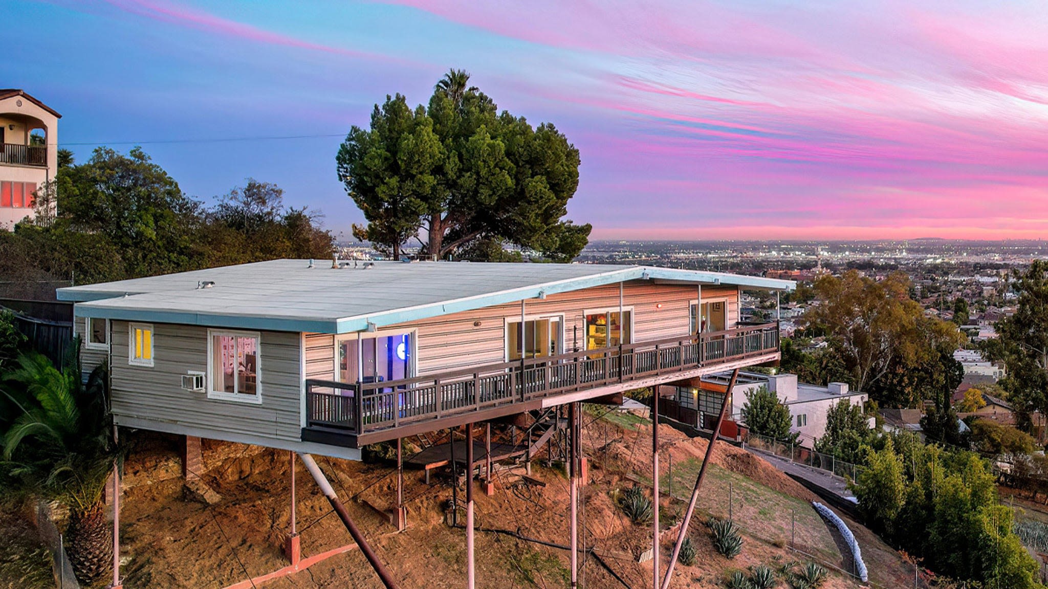 L.A. Stilt House From 'Heat' Sells for More than a Million