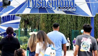 Disneyland employees avert strike with tentative labor agreement