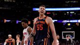 Knicks’ Tom Thibodeau unclear on Isaiah Hartenstein’s minutes restriction with postseason approaching