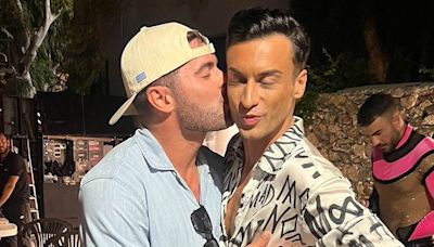 Zac Efron kisses on male pal in Mykonos days before hospitalization