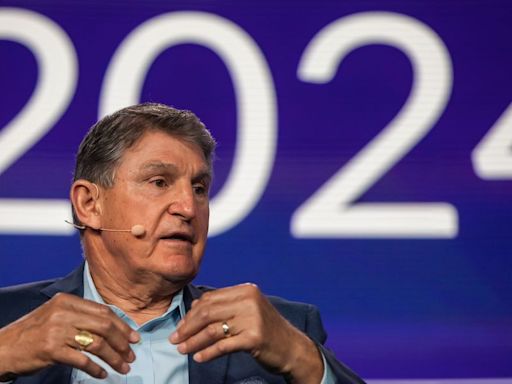 Joe Manchin Weighing Re-Registering As A Democrat To Run For 2024 Nomination