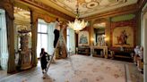 Opulent room leading to the Buckingham Palace balcony opens to public