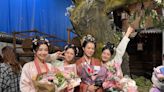 胡杏兒參演內地劇集《惜花芷》 被網民讚「古典夫人」 與孫儷相隔7年新劇再鬥演技
