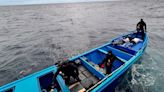 Ecuador intercepta lancha con unas dos toneladas de droga cerca de las Galápagos