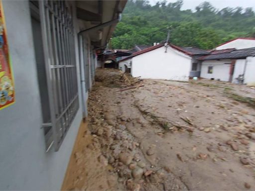 凱米釀災！ 高雄旗山民宅遭土石流沖入「老夫妻1死1傷」-台視新聞網