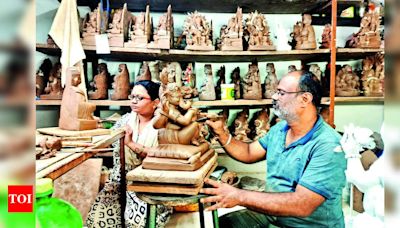 Clay Artists in Hubballi Face Threat from Bulk PoP Imports Ahead of Ganesh Festival | Hubballi News - Times of India