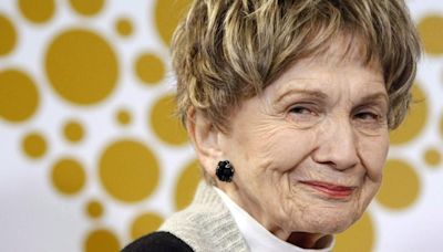 Fallece la escritora canadiense Alice Munro, Nobel de Literatura en 2013, a los 92 años