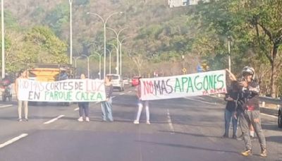 Vecinos de Parque Caiza protestan este #9May por fallas en el servicio eléctrico