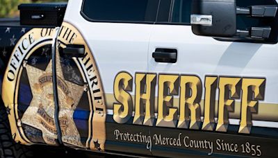 Identifican a hombre muerto durante pelea de gallos ilegal en el Condado de Merced