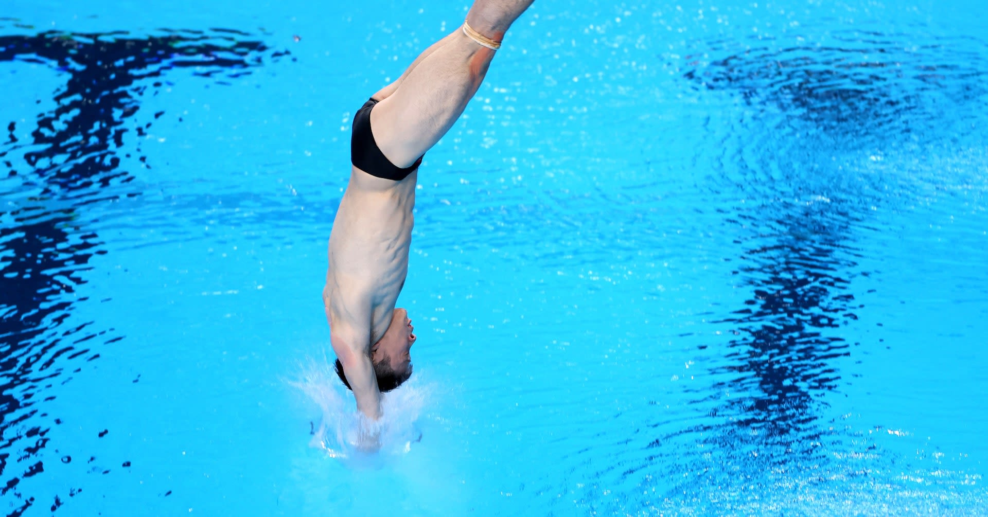 Diving: Cao wins men's 10m platform to complete China's golden sweep