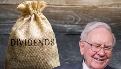 Warren Buffett Is Averaging Over $2.7 Million Per Day From This Dividend Stock - Should You Load Up?