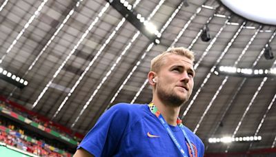 Bayern Munich president makes Matthijs De Ligt to Man United transfer hint as fresh statement made