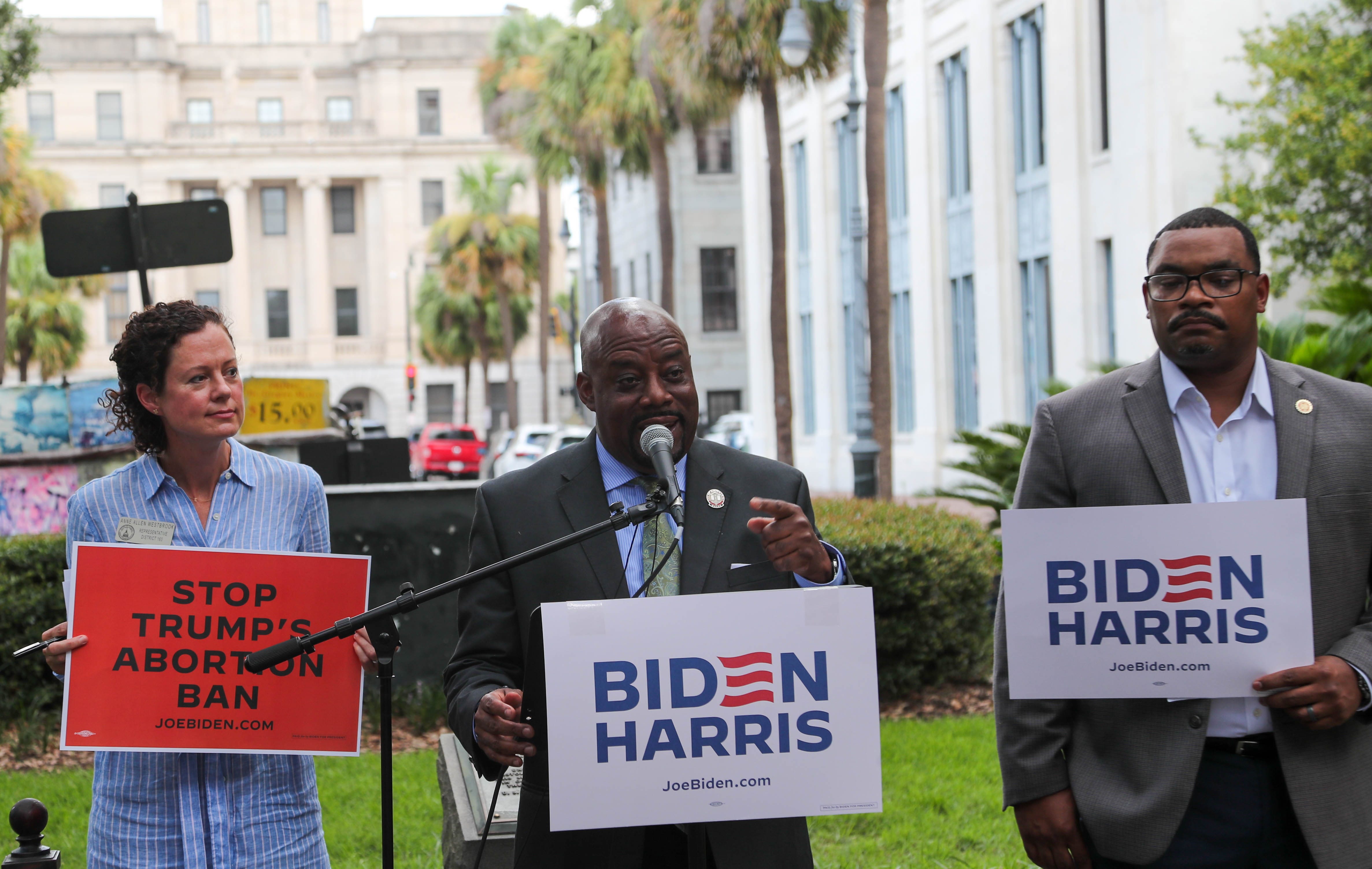 Top Savannah-area Democrats stump for Biden in Johnson Square amid Republican National Convention