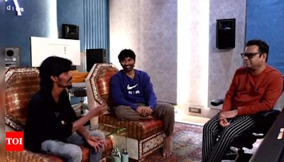 Dhanush and AR Rahman praise 'Water Packet' lyricist Gaana Kadhar | Tamil Movie News - Times of India