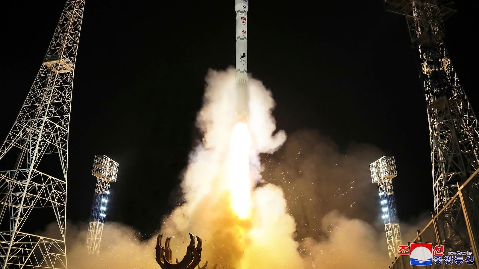 North Korea informs Japan of a plan to launch satellite