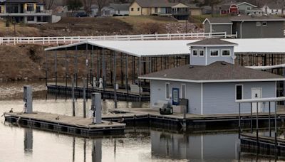 Sioux City sues marina manager for breach of contract