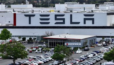 Tesla factory manager tells workers to please, please stop stealing coffee mugs, report says