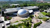 Province won't say if it will take offers from private citizens to fix the Ontario Science Centre | CBC News