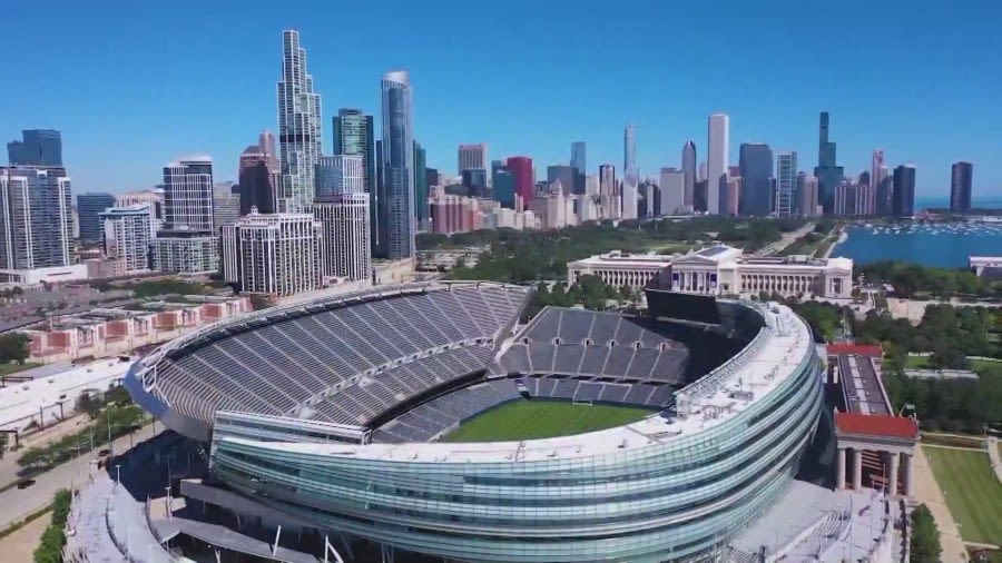 Mayor backs Bears’ new stadium proposal to state lawmakers, emphasizes need to replace Soldier Field