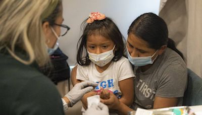 Casi 600,000 niños de Florida se quedaron sin seguro médico el año pasado, de acuerdo con un estudio