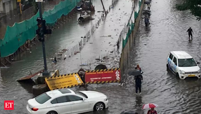 IMD warns of heavy rainfall in Maharashtra, Gujarat due to cyclonic circulation. Check Mumbai's 7-day weather forecast - The Economic Times