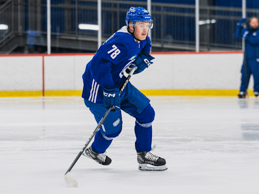 Building Blue: Lucas Forsell Added to his Toolbelt During Third SHL Season | Vancouver Canucks