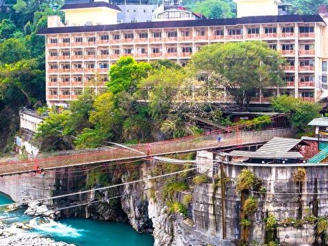 遭中橫落石區波及 谷關住宿退訂六成