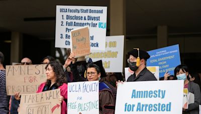 UC faculty call for resignation of UCLA chancellor over protest handling