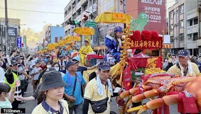 臺南四百香科年麻豆香 陣頭藝閣神轎遶境祈福場面盛大