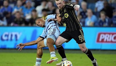 David Martínez, Denis Bouanga, Hugo Lloris power LAFC to 3-0 romp over Sporting KC