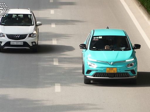 充電一半電動車突起火！專家：電池釋高氧火勢難控│TVBS新聞網