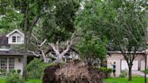 7 dead in Houston area after storms, 100-mph winds