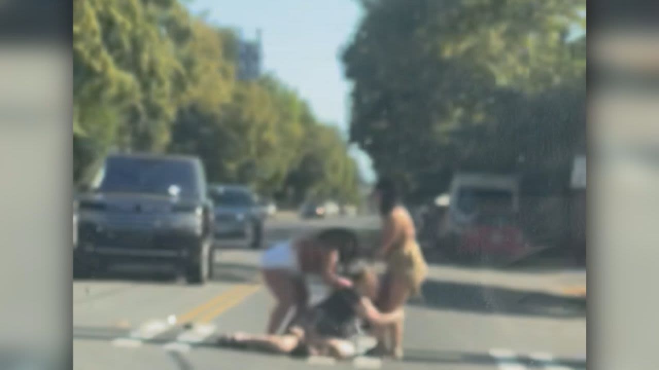 Seattle Police: Woman pulled from car, beaten in road rage assault