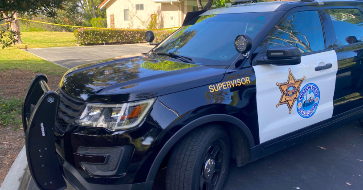 Rideshare driver shoots man attacking woman outside of apartment in Orange County