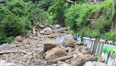 南投信義多條道路中斷 鄭麗君：連同野溪整治規劃復建