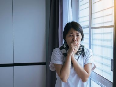 白露後開始轉涼！中醫師授「養肺潤燥秘訣」防咳嗽、皮膚癢 女性最好別穿這1類衣服