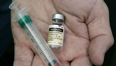 Nuevos estudios dejan entrever que vacunas contra el VPH previenen el cáncer en hombres y mujeres