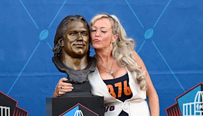 Steve McMichael was right where he needed to be while witnessing his Hall of Fame moment