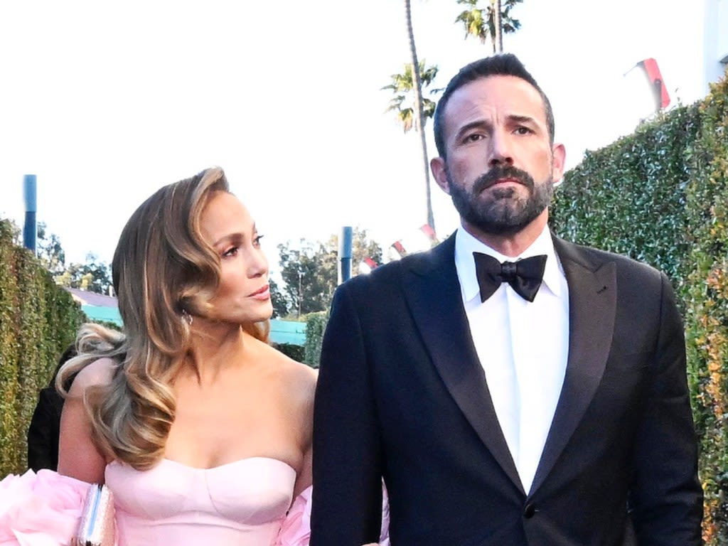 Ben Affleck Looks Like a New Person With Dramatic Hair Transformation Amid Jennifer Lopez Divorce Rumors