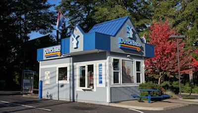 Dutch Bros Stock: Coffee Leader Soars To Buy Point On Strong Earnings Results