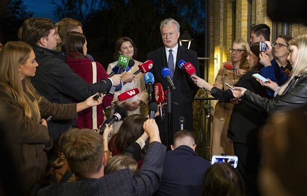 Nausėda on track to win as Lithuanian presidential election goes to runoff