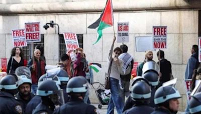 Van 300 detenidos por protestas a favor de Palestina en Universidad de Columbia