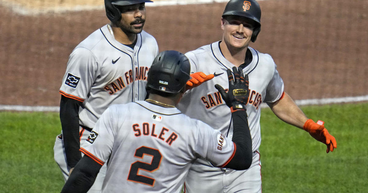 Giants rally from a 5-run deficit to top the Pirates 9-5