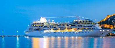 Royal Caribbean Cruises Ltd. (NYSE:RCL) Delivered A Better ROE Than Its Industry