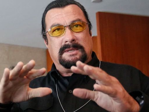 Steven Seagal cumple 72: de las acusaciones de abuso sexual a su vínculo con el budismo y el amor por Rusia