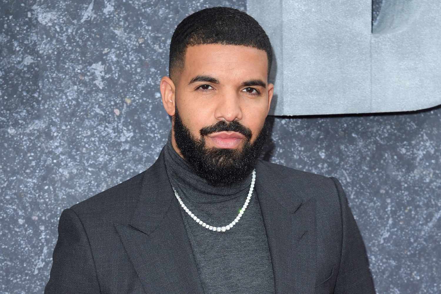 Drake's 100 gigabyte data dump really puts the 'dull' in self-indulgent