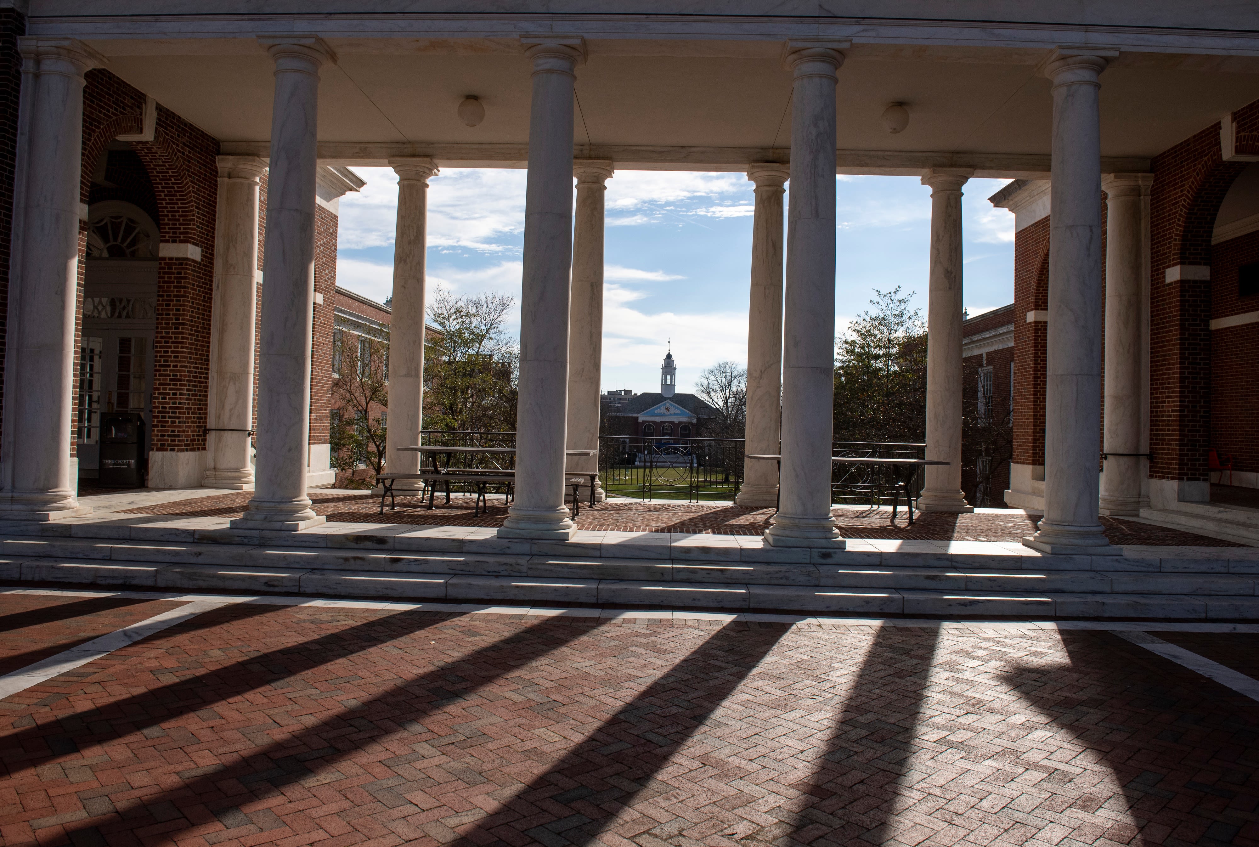 $1 billion gift to make Johns Hopkins medical school free for most