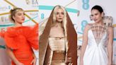 De una deslumbrante Anya Taylor-Joy y una “anaranjada” Florence Pugh al look innovador de Lily James