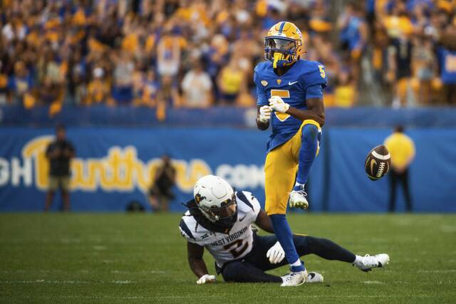 Pitt rallies again, survives Backyard Brawl vs. West Virginia