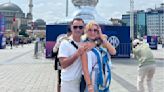 Champions: el divertido paseo de Diego Latorre y Yanina en Estambul que incluyó el sándwich de pescado más famoso